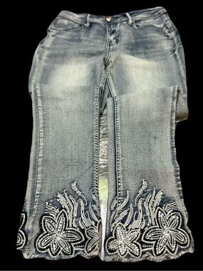 S-JACOL Butterflys & Flowers details Embellished Hem Light Blue Flare Jeans 8